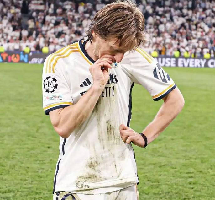 AC米兰签下金球巨星莫德里奇，皇马做顺水人情，意甲联赛格局或将改变